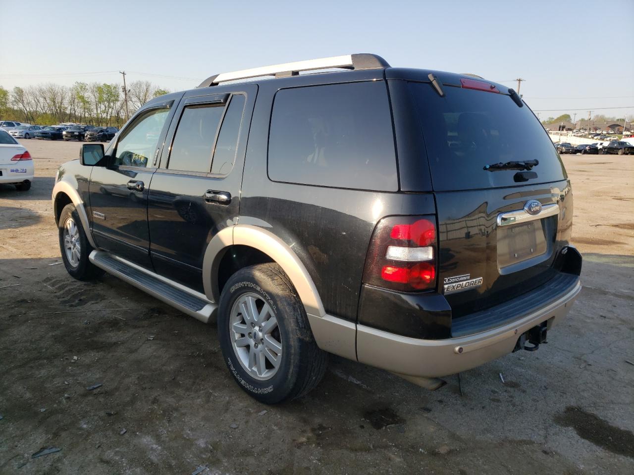 Photo 3 from auction – 2006 FORD EXPLORER E with VIN 1FMEU74E76UB24756