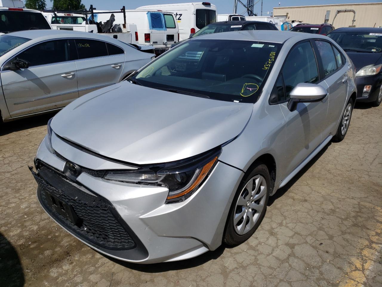 Photo 2 from auction – 2020 TOYOTA COROLLA LE with VIN 5YFEPRAE0LP077056