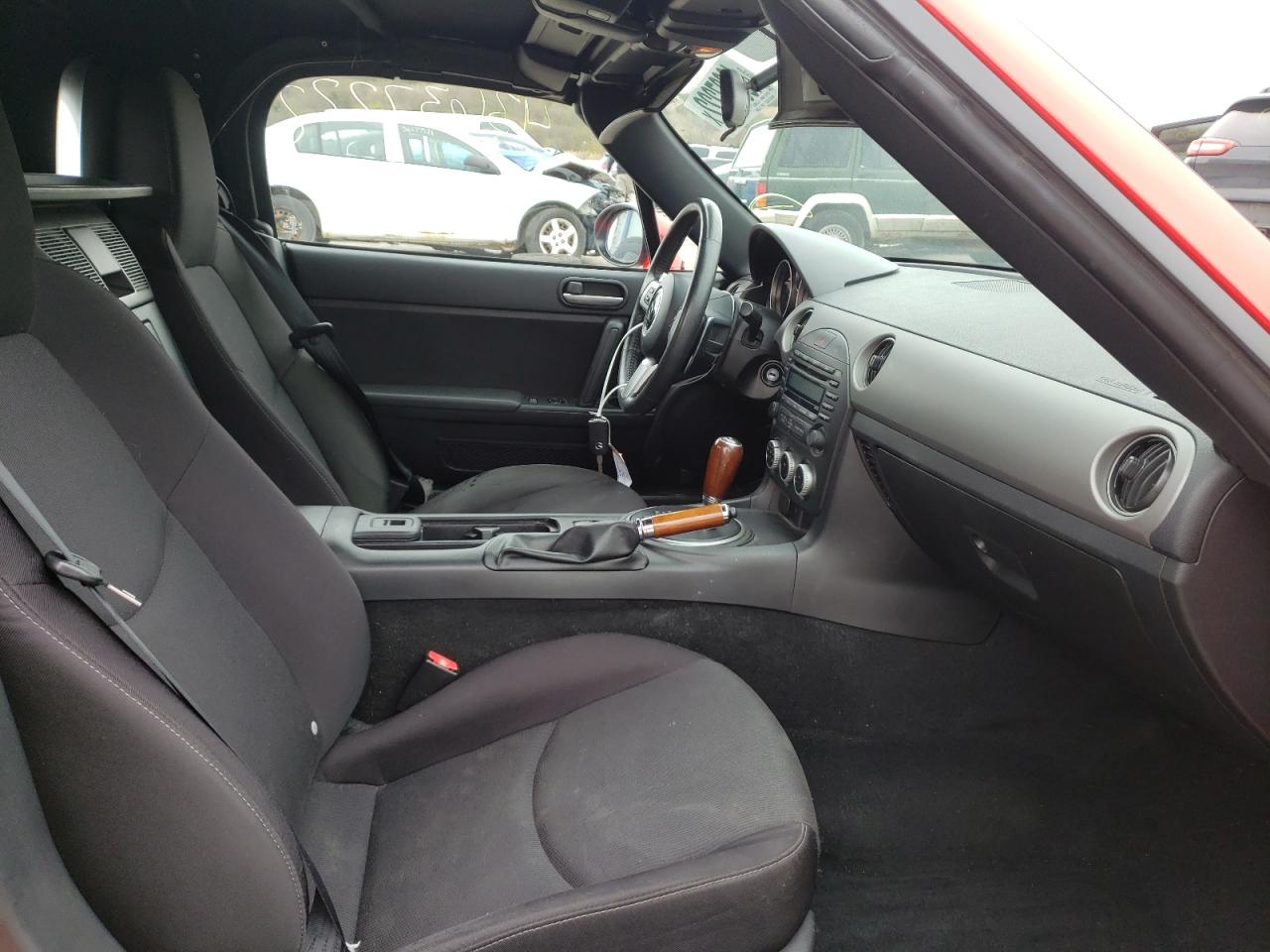 صورة رقم 5 من المزاد - 2011 MAZDA MX-5 MIATA مع VIN JM1NC2JF3B0216312