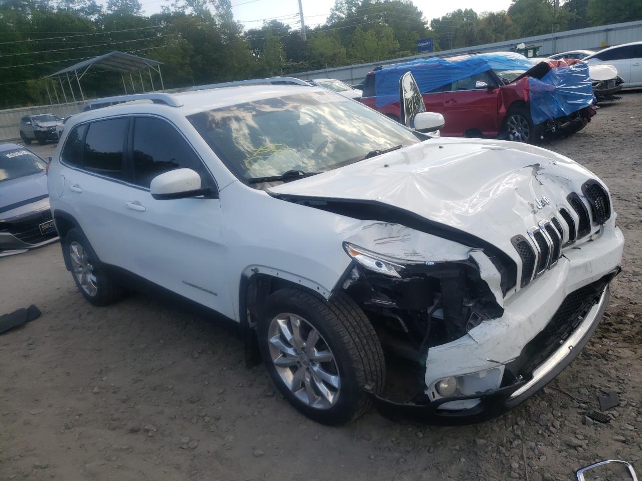 JEEP CHEROKEE L 2015 with VIN 1C4PJLDB6FW590560 - Photo from auction