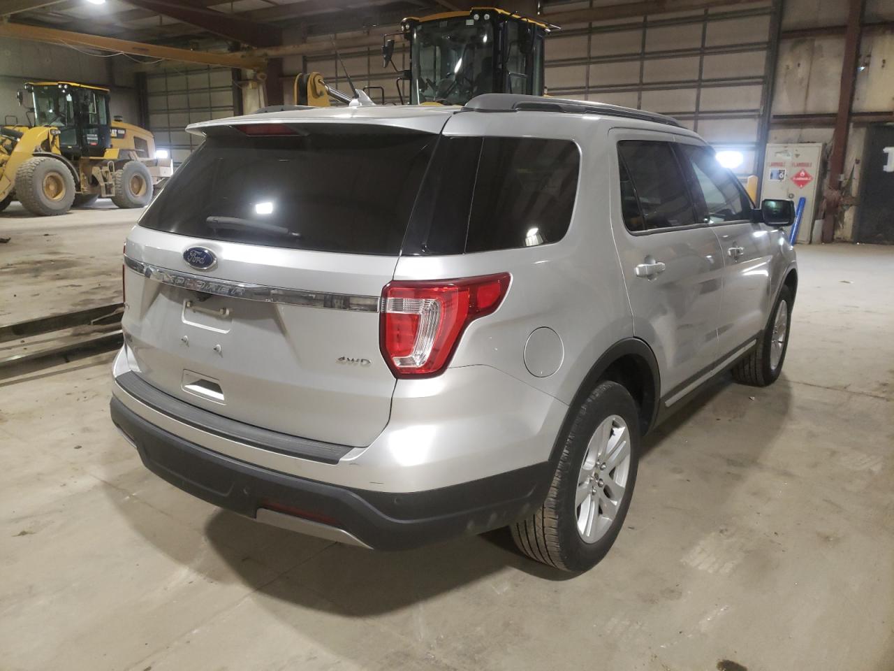 Photo 4 from auction – 2019 FORD EXPLORER X with VIN 1FM5K8D80KGB49027