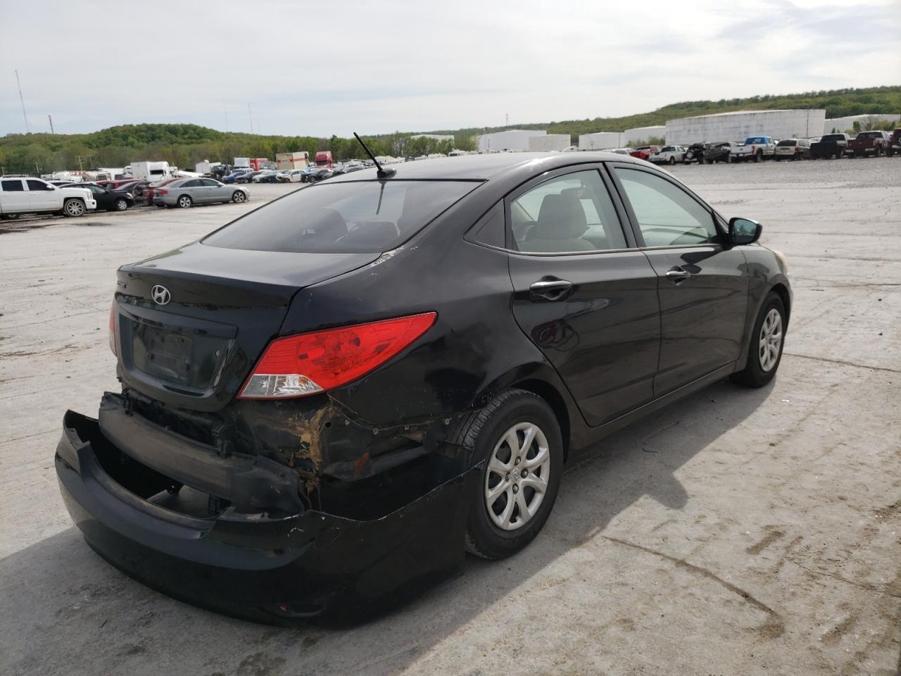 Photo 4 from auction – 2013 HYUNDAI ACCENT GLS with VIN KMHCT4AEXDU453428