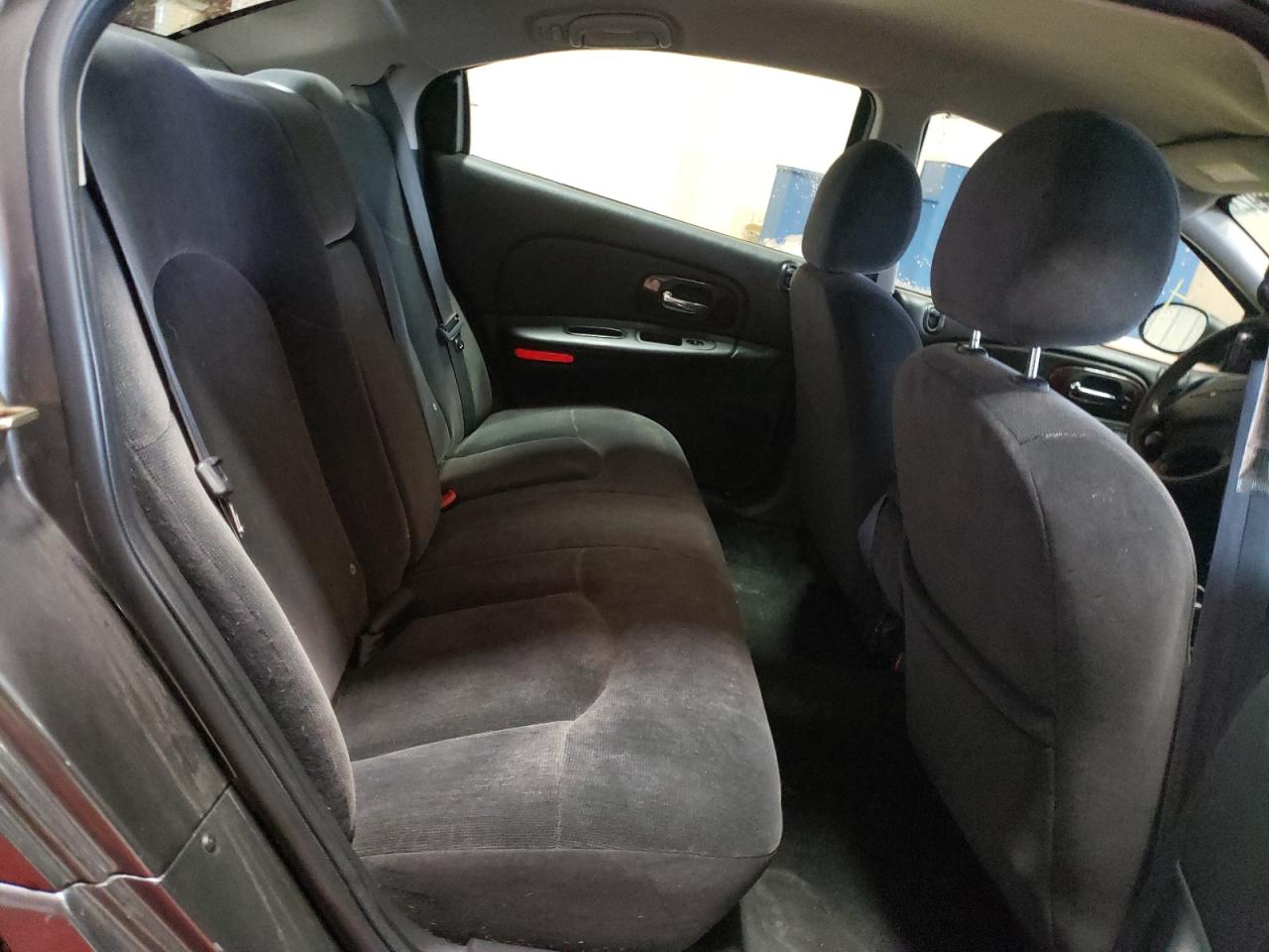 Photo 6 from auction – 2003 CHRYSLER CONCORDE L with VIN 2C3HD46R73H514324