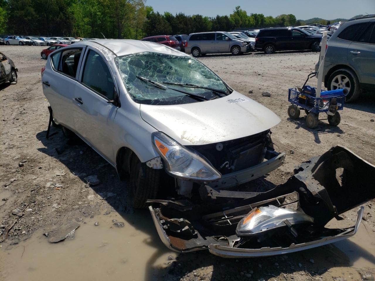 Photo 9 from auction – 2018 NISSAN VERSA S with VIN 3N1CN7AP6JL856106