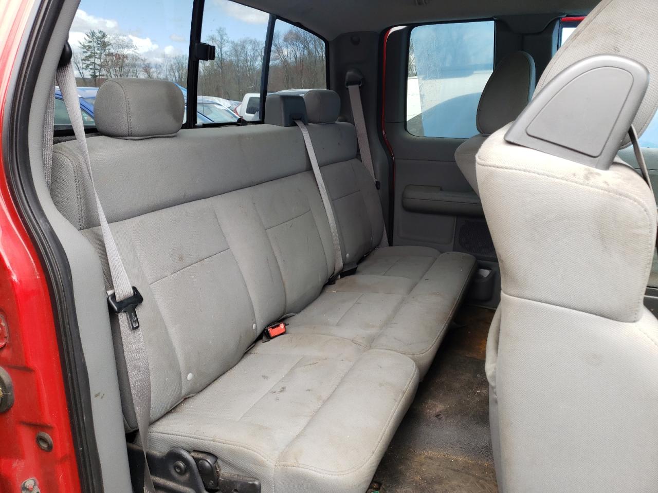 Photo 6 from auction – 2005 FORD F150 with VIN 1FTRX14W55FB74030
