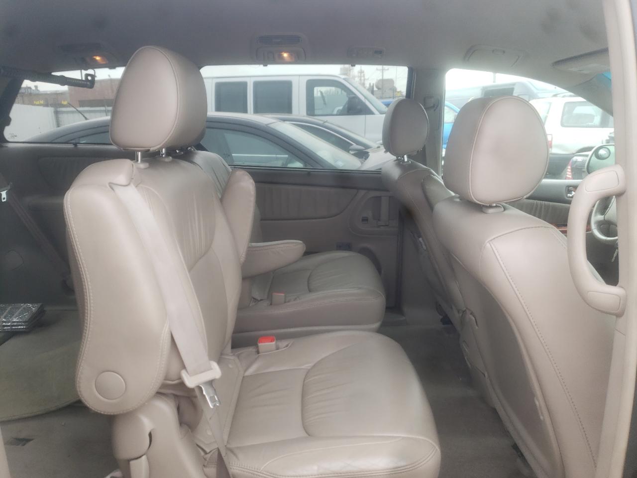 Photo 6 from auction – 2008 TOYOTA SIENNA with VIN 5TDZK22C08S186698
