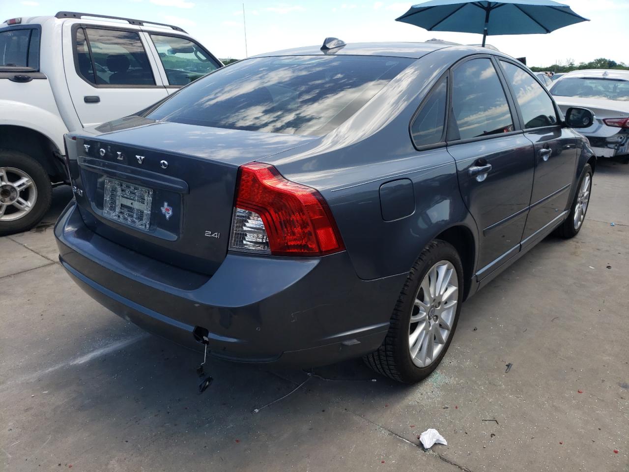 Photo 4 from auction – 2009 VOLVO S40 2.4I with VIN YV1MS382192448665