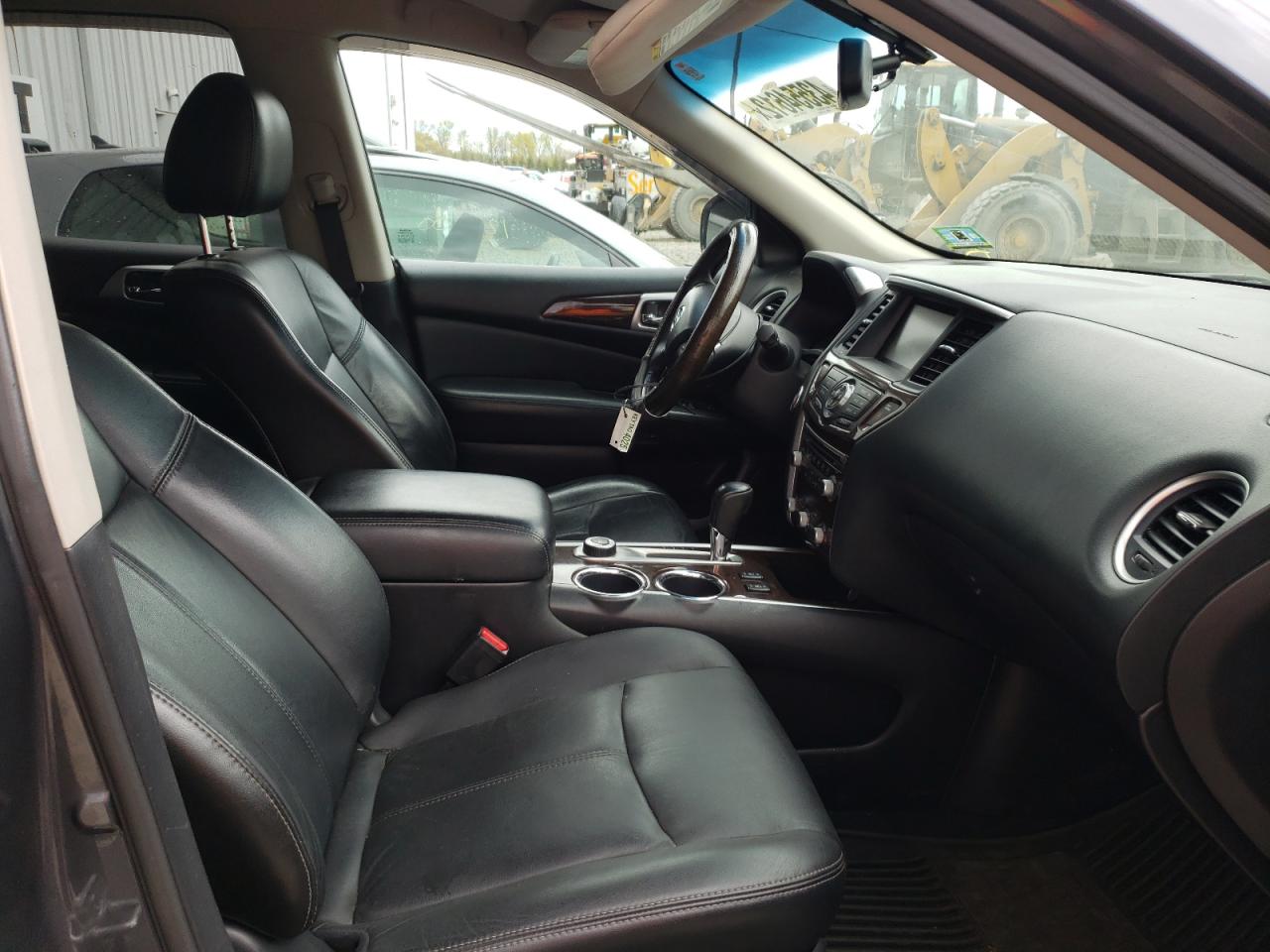 Photo 5 from auction – 2013 NISSAN PATHFINDER with VIN 5N1AR2MM4DC617114
