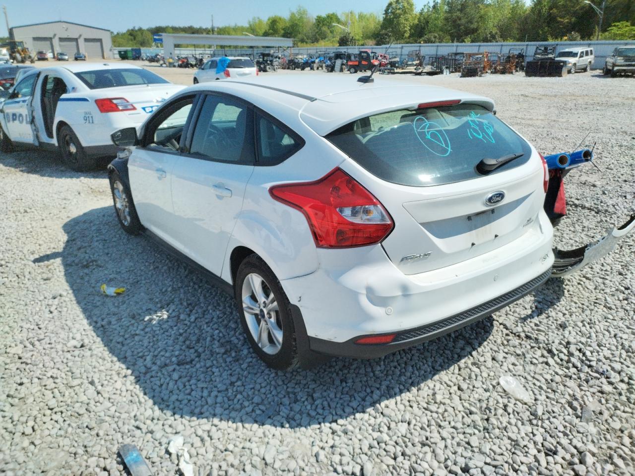 Photo 3 from auction – 2014 FORD FOCUS SE with VIN 1FADP3K29EL213926