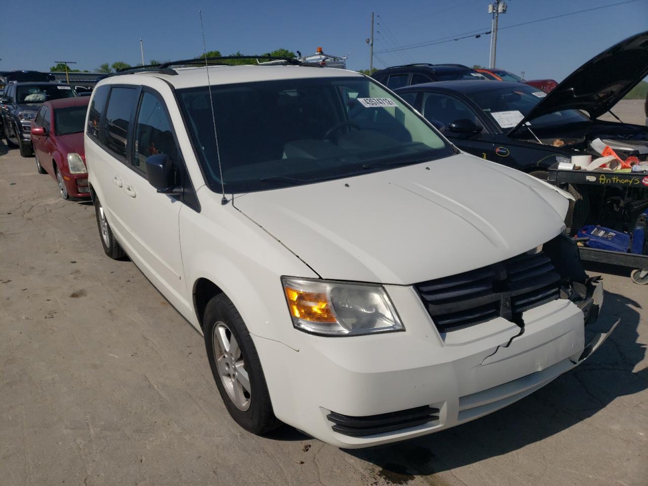 DODGE GRAND CARA 2010 with VIN 2D4RN4DE4AR307588 - Photo from auction