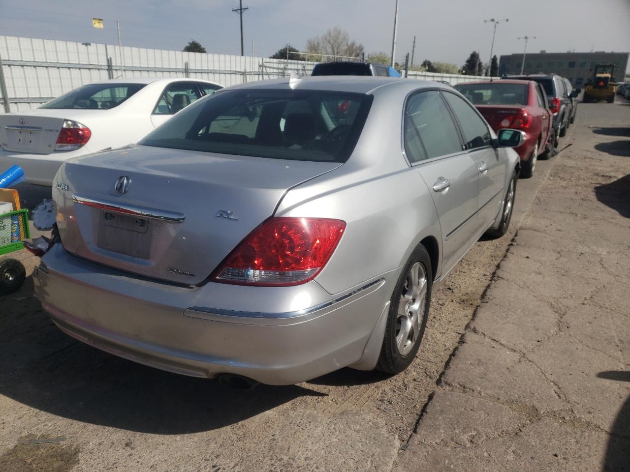 Photo 4 from auction – 2006 ACURA RL with VIN JH4KB16596C003156