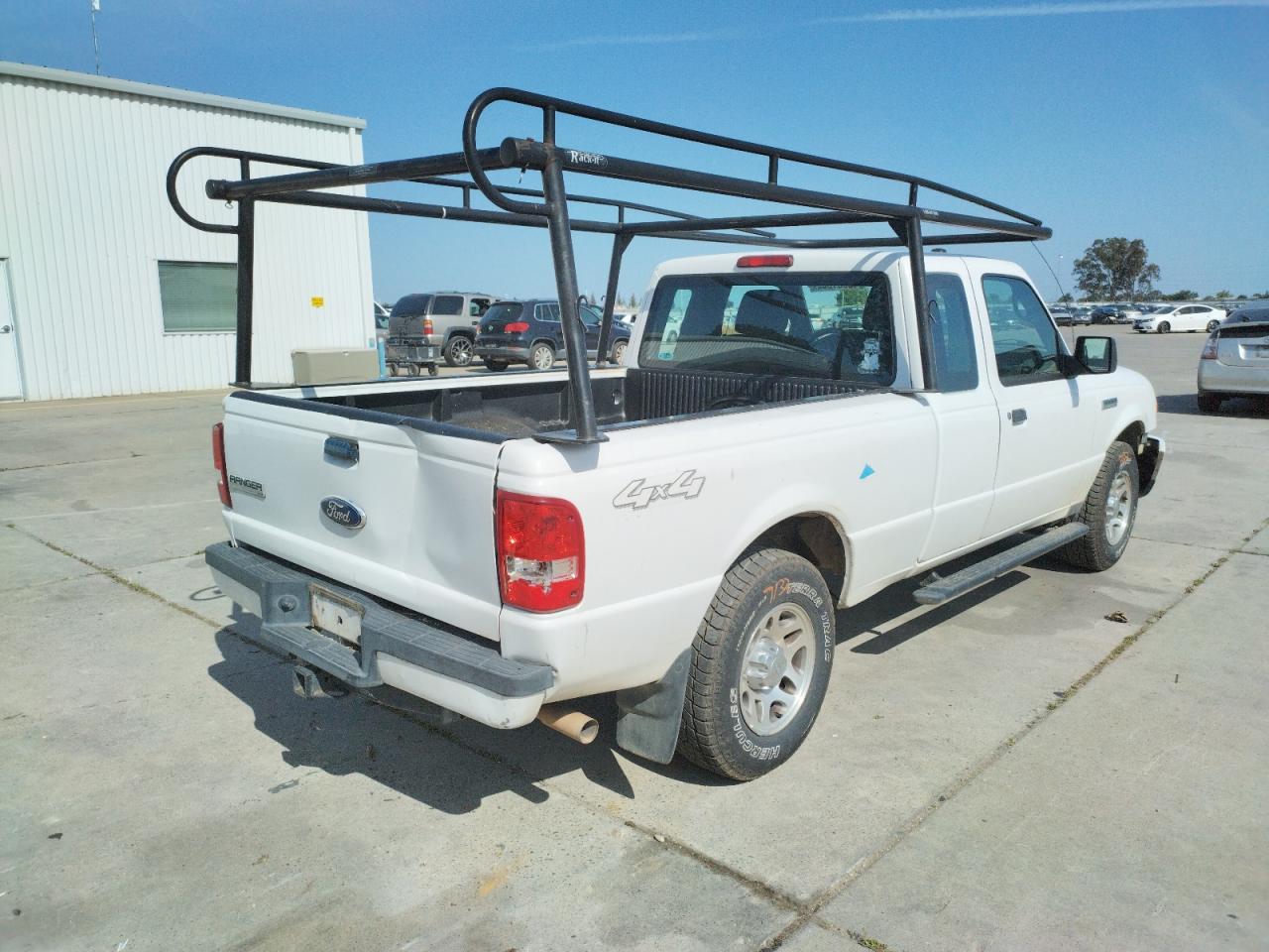 صورة رقم 4 من المزاد - 2011 FORD RANGER SUP مع VIN 1FTLR4FE9BPA98209
