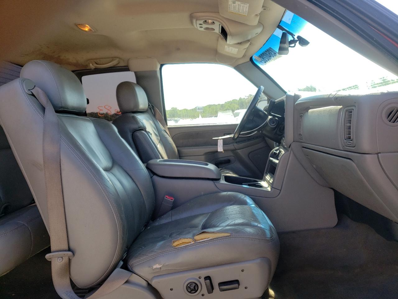 Photo 5 from auction – 2003 CHEVROLET SILVERADO with VIN 1GCEK19T53E123951