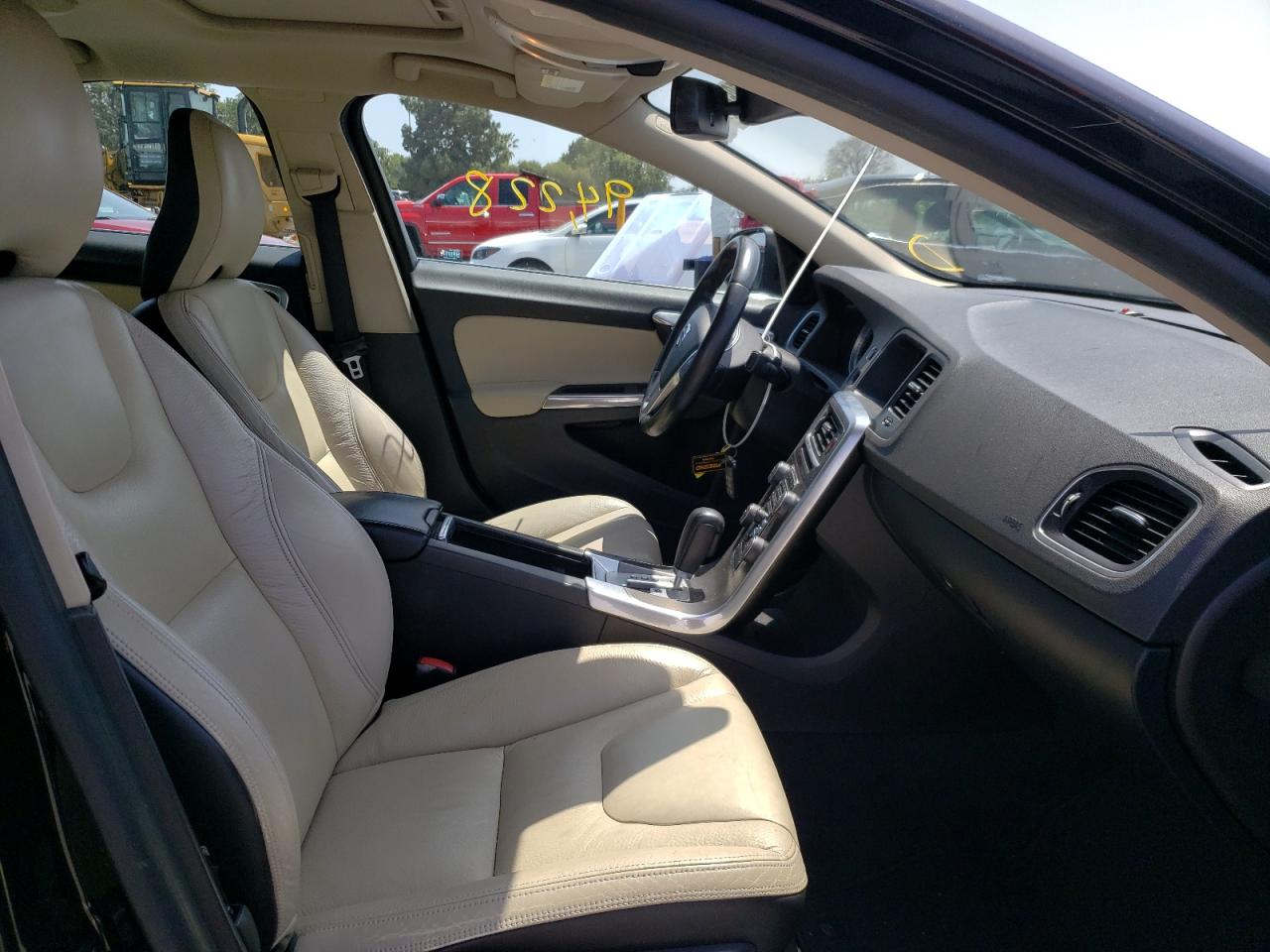 Photo 5 from auction – 2012 VOLVO S60 T5 with VIN YV1622FS8C2058403