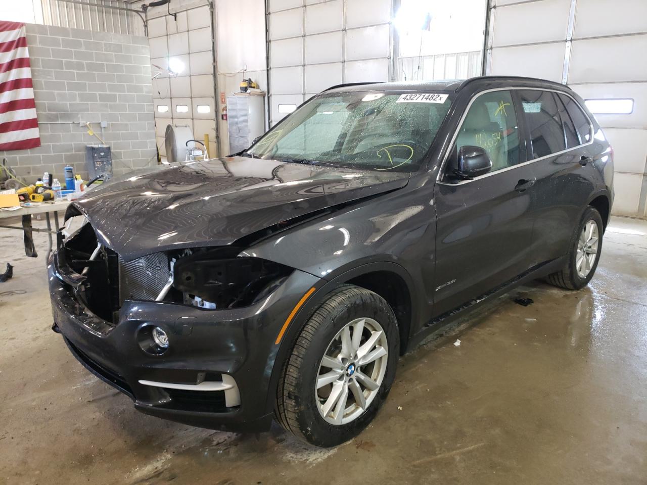 Photo 2 from auction – 2015 BMW X5 XDRIVE3 with VIN 5UXKR0C5XF0K67823