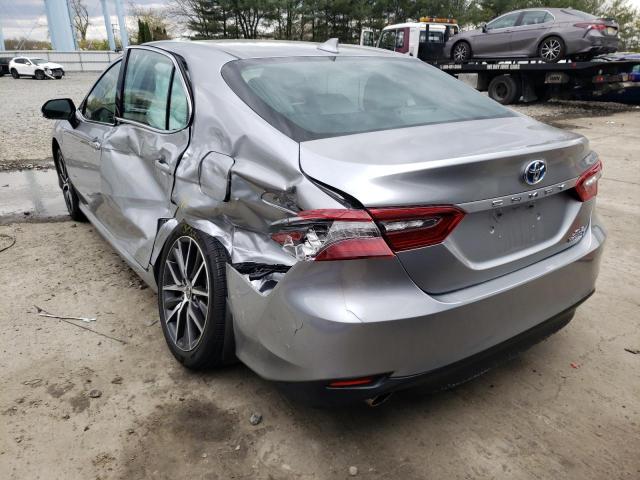 Photo 3 from auction – 2021 TOYOTA CAMRY XLE with VIN 4T1F31AK2MU548244