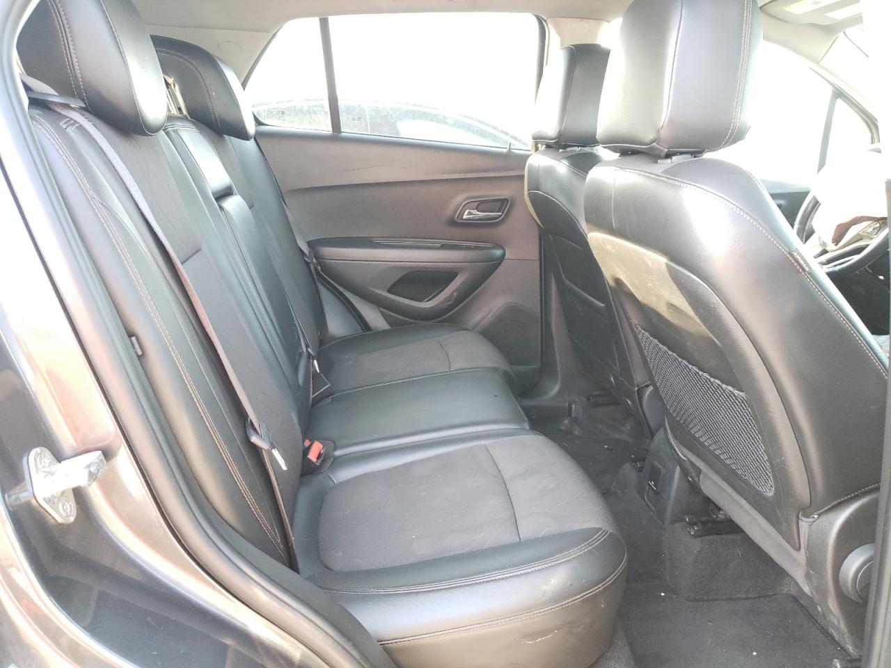 Photo 6 from auction – 2018 CHEVROLET TRAX 1LT with VIN KL7CJLSB0JB645129