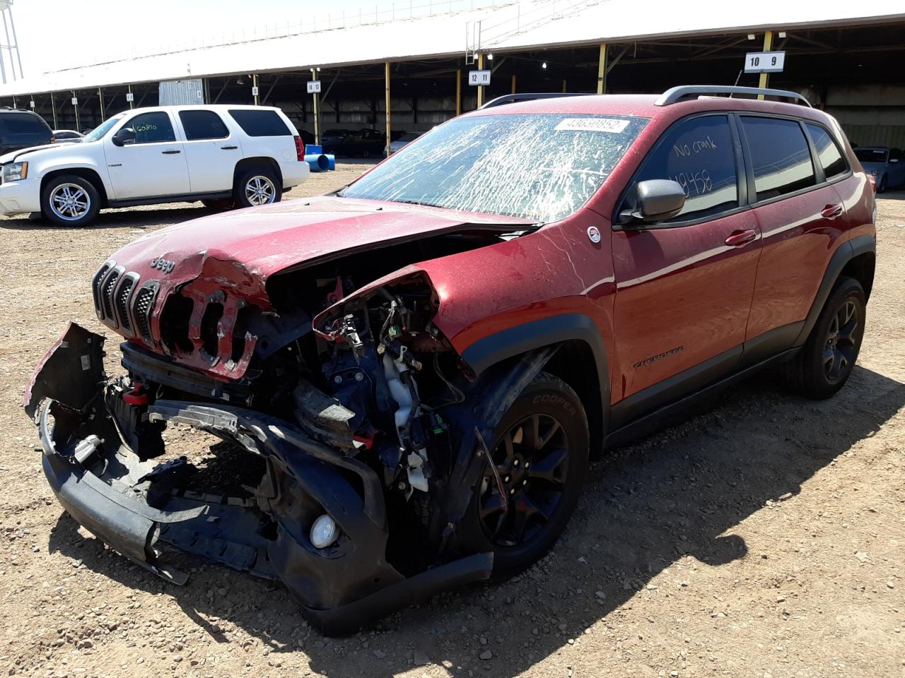 Photo 2 from auction – 2014 JEEP CHEROKEE T with VIN 1C4PJMBS4EW239976