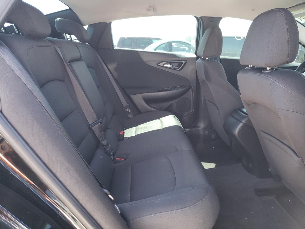 Photo 6 from auction – 2017 CHEVROLET MALIBU LS with VIN 1G1ZB5ST1HF279191