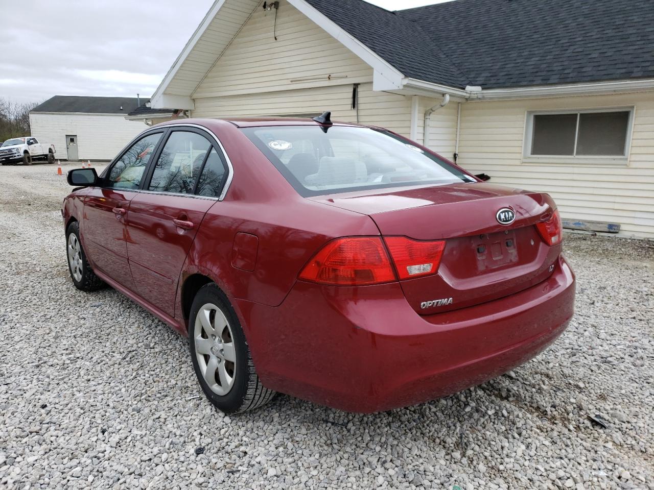 Photo 3 from auction – 2009 KIA OPTIMA LX with VIN KNAGE228595297147