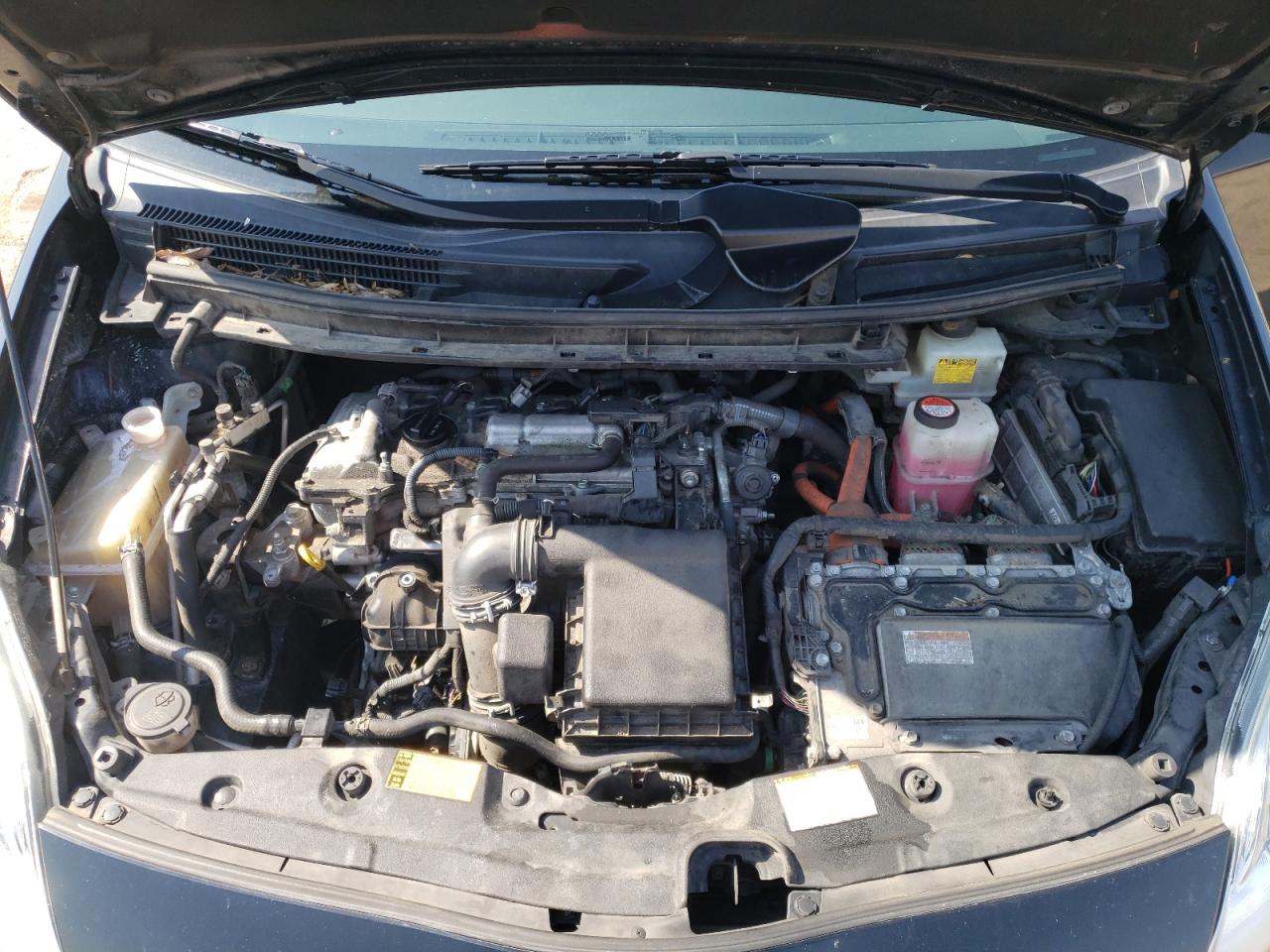 Photo 7 from auction – 2015 TOYOTA PRIUS with VIN JTDKN3DU1F0432288