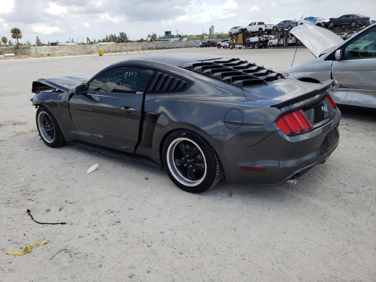 Photo 13 from auction – 2015 FORD MUSTANG with VIN 1FA6P8TH2F5398903