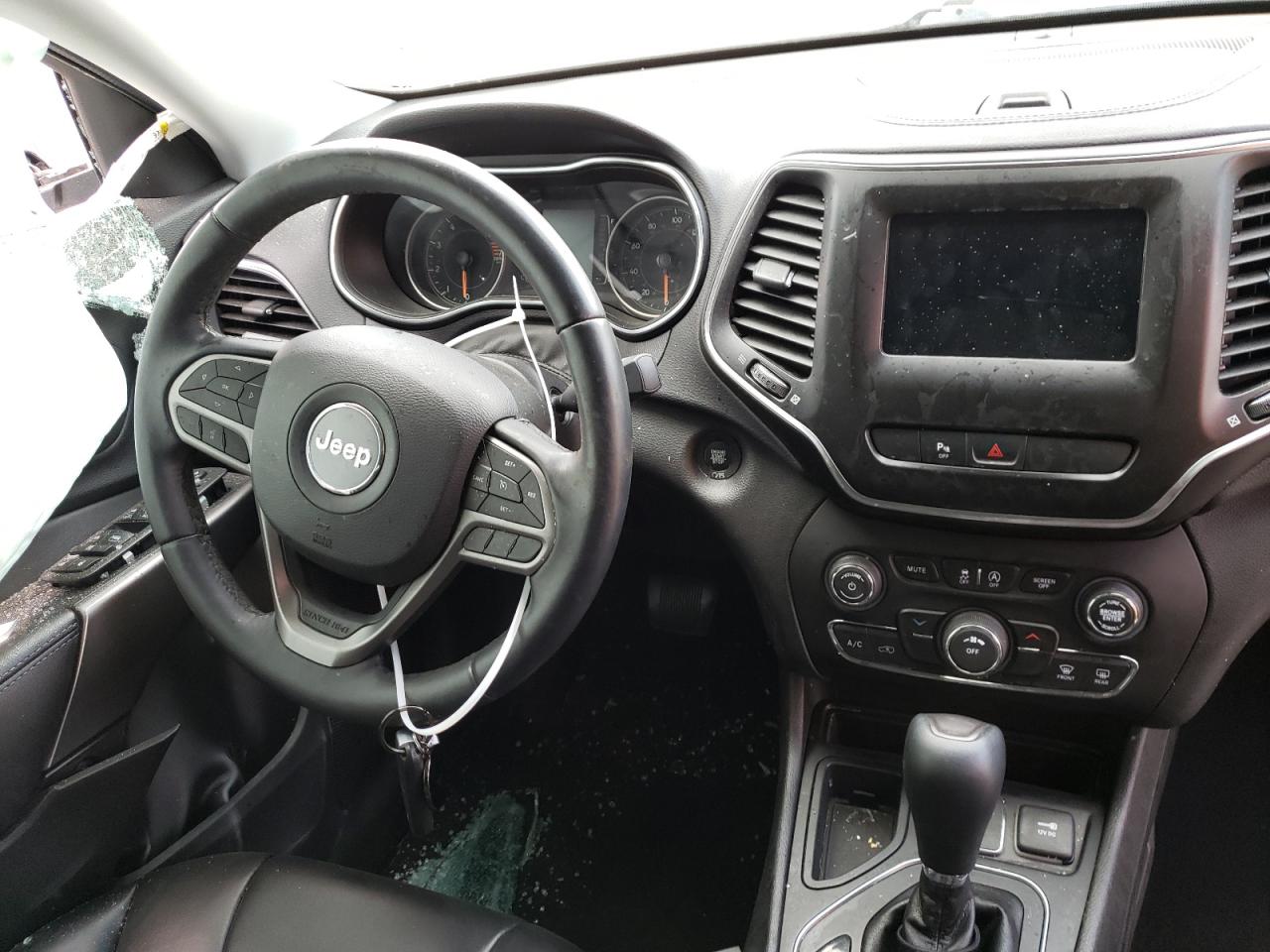 Photo 9 from auction – 2019 JEEP CHEROKEE L with VIN 1C4PJLLB0KD316150