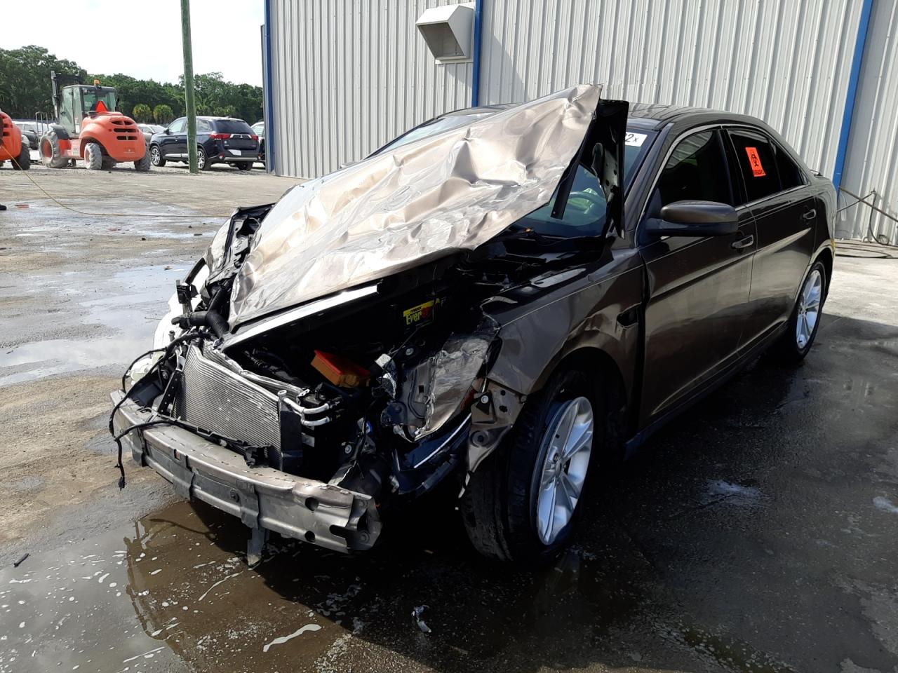 Photo 2 from auction – 2015 FORD TAURUS SEL with VIN 1FAHP2E85FG113652