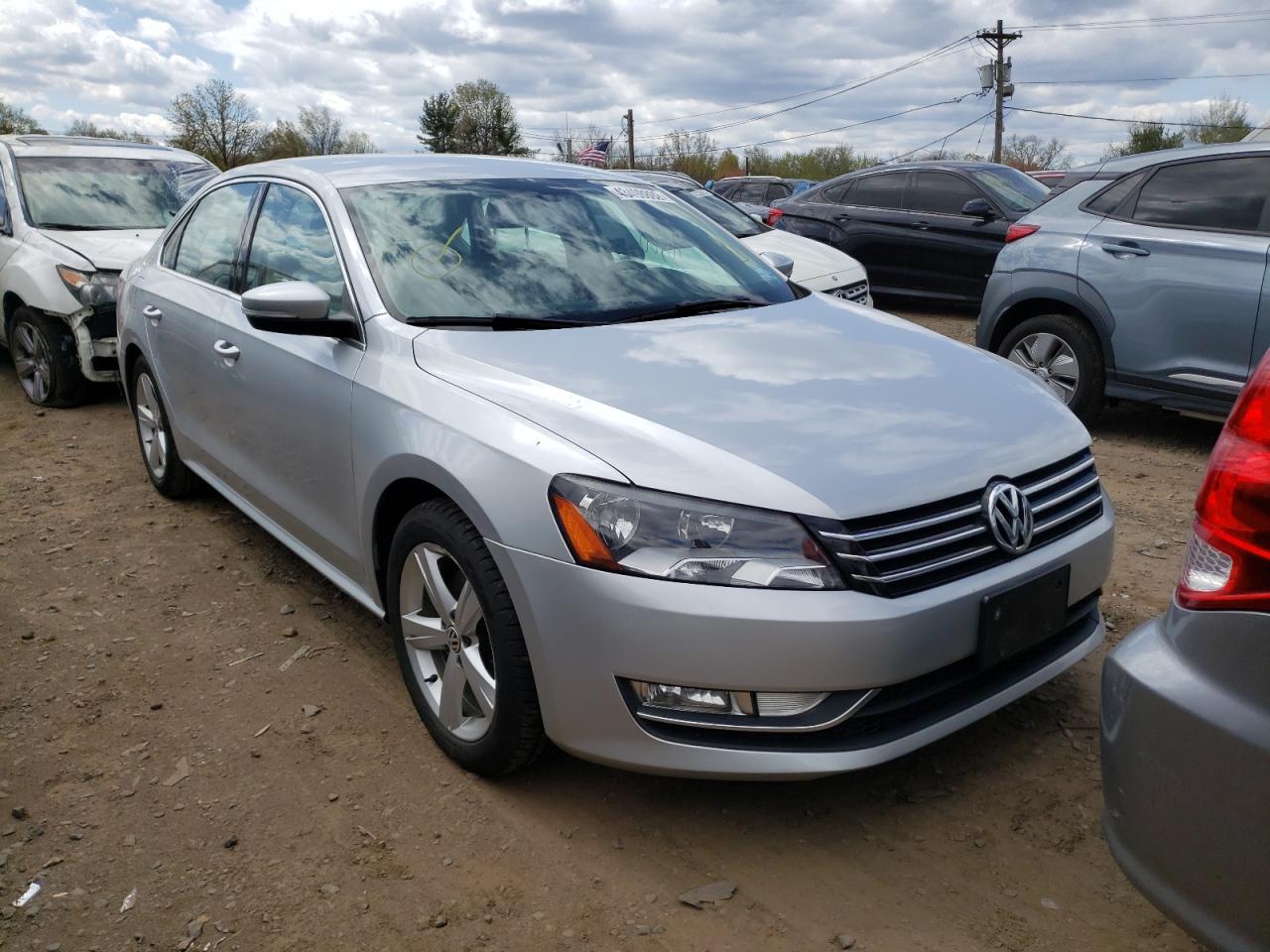 VOLKSWAGEN PASSAT S 2015 with VIN 1VWAT7A37FC078762 - Photo from auction