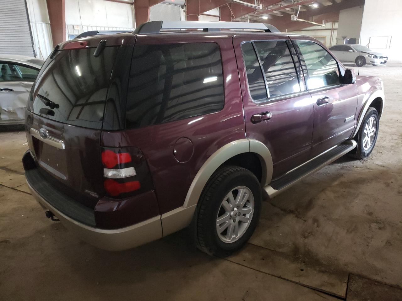 Photo 4 from auction – 2007 FORD EXPLORER E with VIN 1FMEU74E47UA54991
