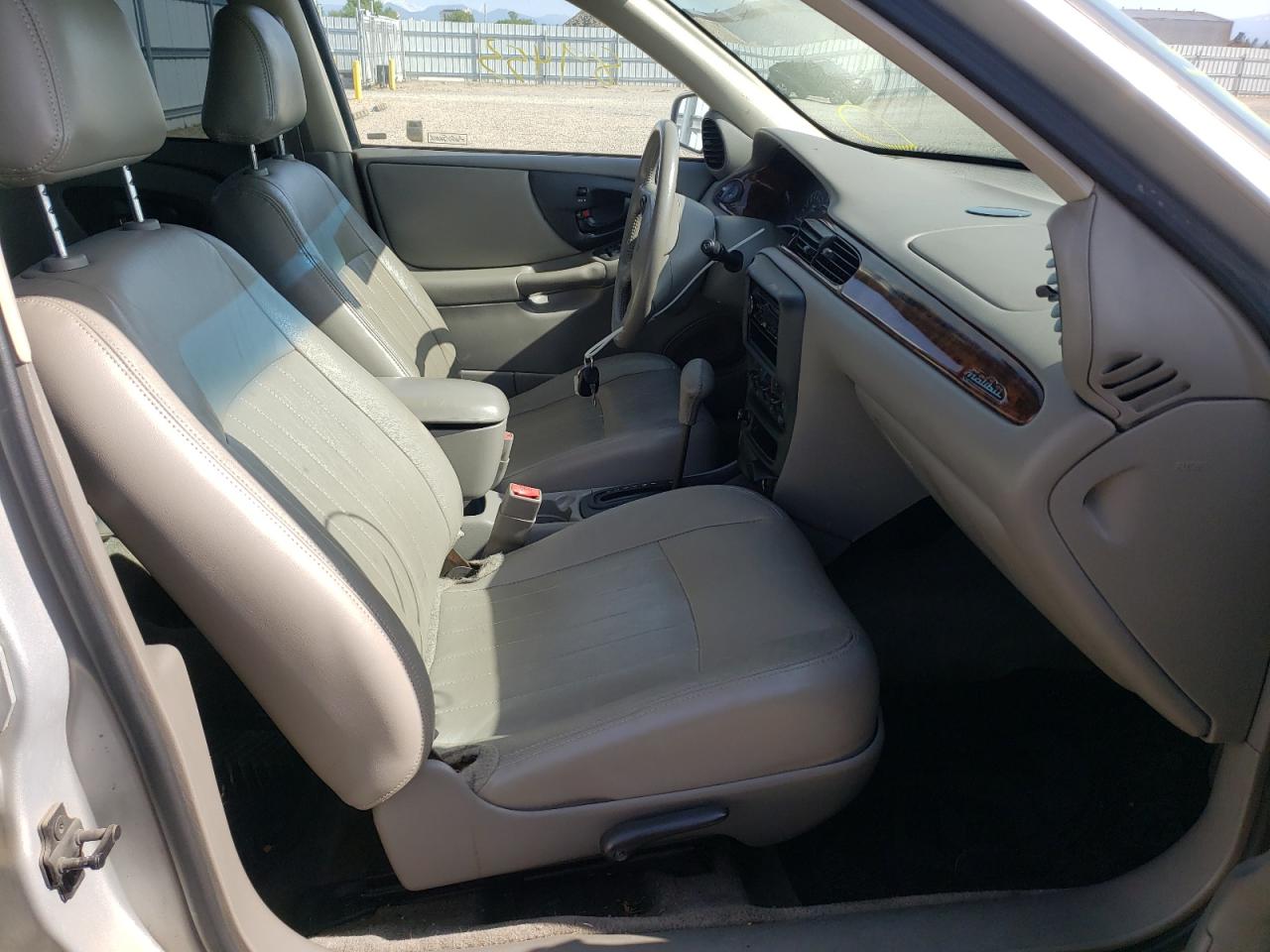 Photo 5 from auction – 2001 CHEVROLET MALIBU LS with VIN 1G1NE52J516224530
