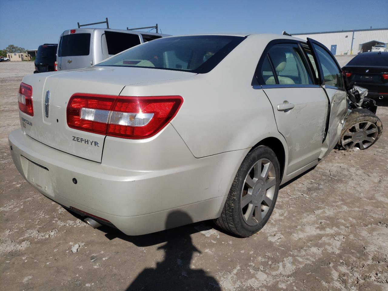 Photo 4 from auction – 2006 LINCOLN ZEPHYR with VIN 3LNHM26106R650910