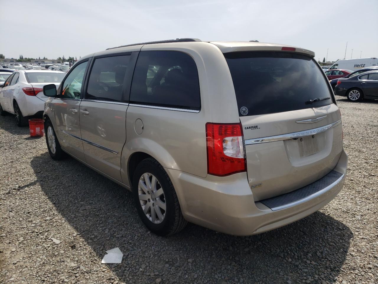 Photo 3 from auction – 2014 CHRYSLER TOWN & COU with VIN 2C4RC1BG0ER157331