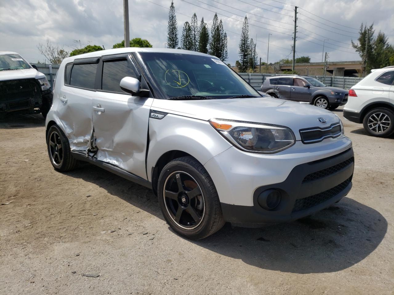 KIA SOUL 2018 with VIN KNDJN2A29J7510728 - Photo from auction