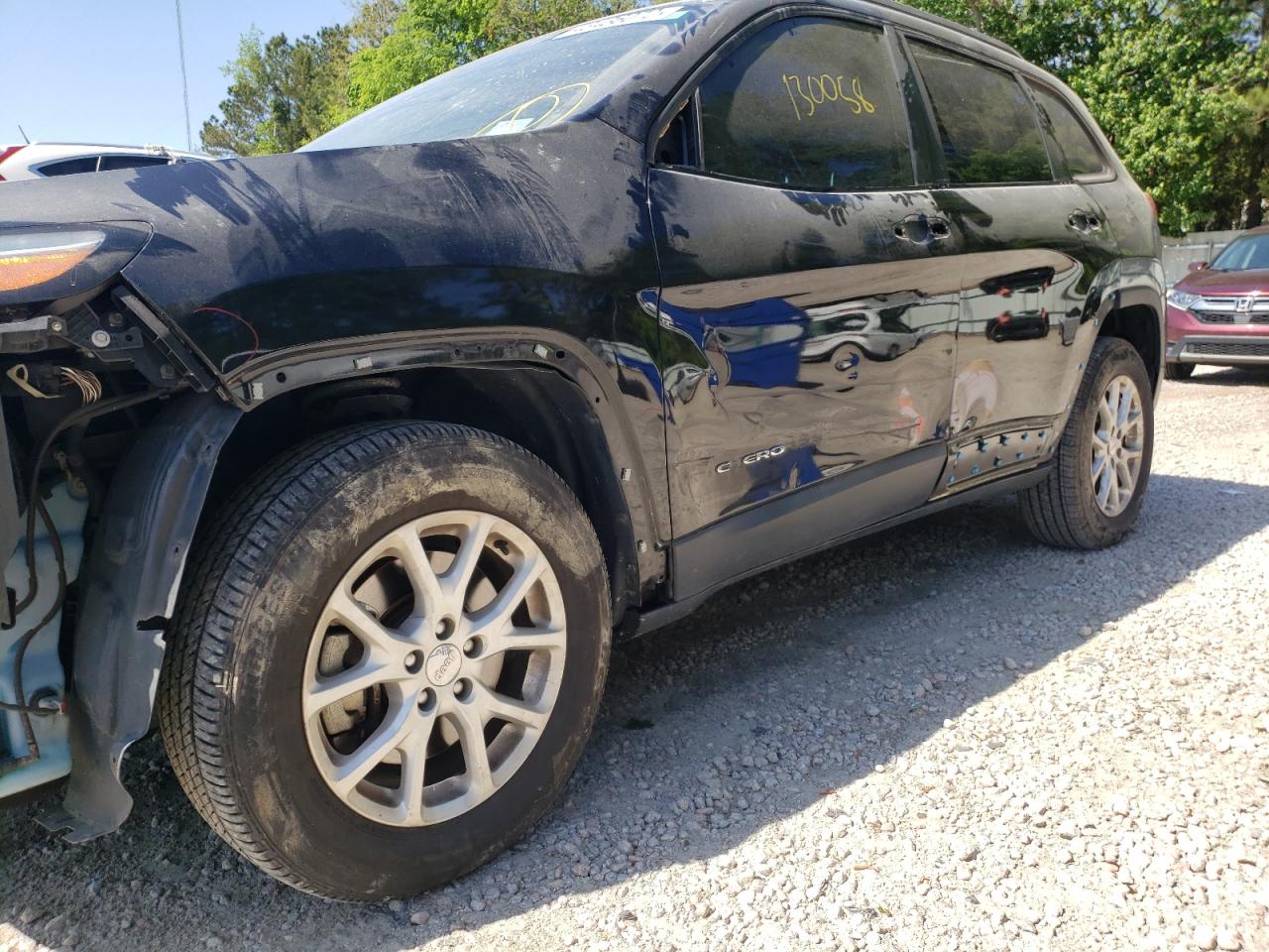 Photo 9 from auction – 2016 JEEP CHEROKEE S with VIN 1C4PJMABXGW145279