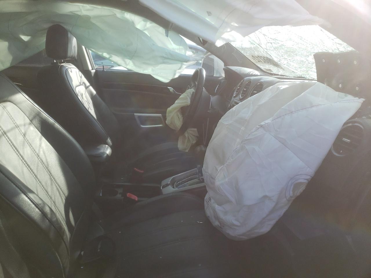 Photo 5 from auction – 2014 CHEVROLET CAPTIVA LT with VIN 3GNAL3EK5ES669685