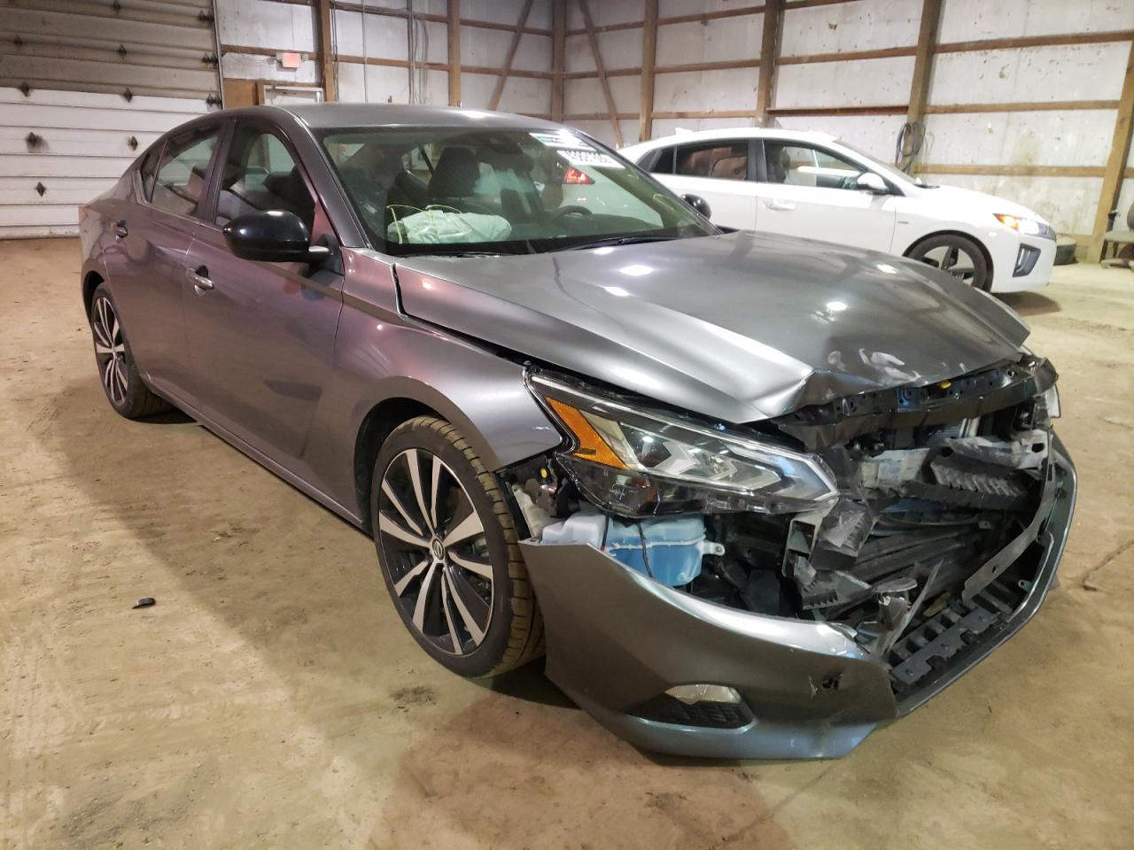NISSAN ALTIMA SR 2021 with VIN 1N4BL4CV4MN335288 - Photo from auction