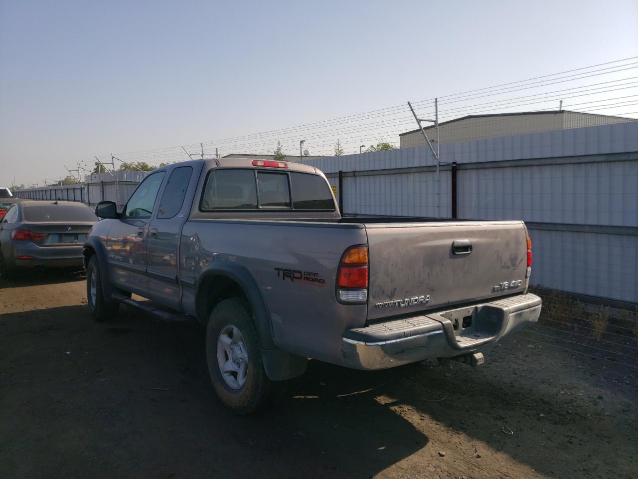 Photo 3 from auction – 2002 TOYOTA TUNDRA ACC with VIN 5TBBT44152S289332