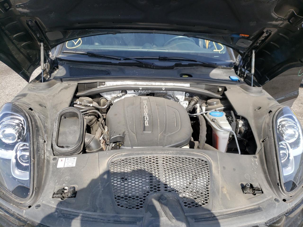 Photo 7 from auction – 2017 PORSCHE MACAN with VIN WP1AA2A59HLB83429