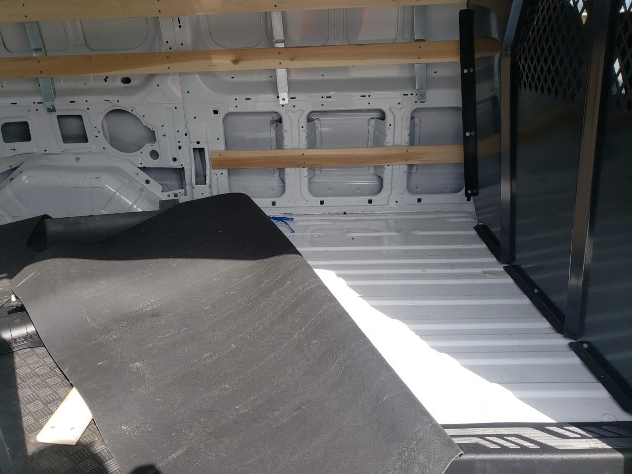 Photo 6 from auction – 2021 FORD TRANSIT T- with VIN 1FTBR1Y80MKA82594