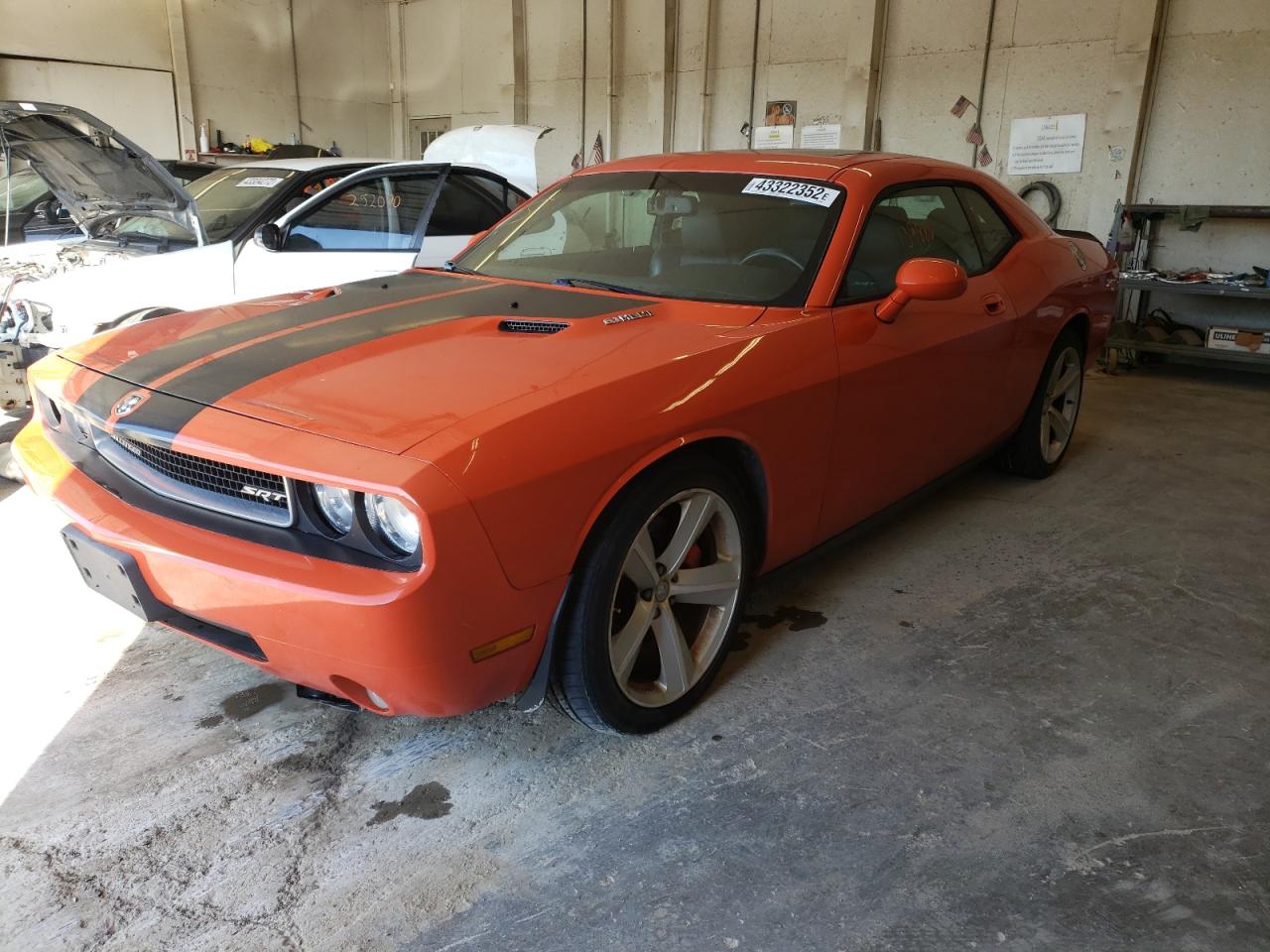 Photo 2 from auction – 2010 DODGE CHALLENGER with VIN 2B3CJ7DW2AH278950