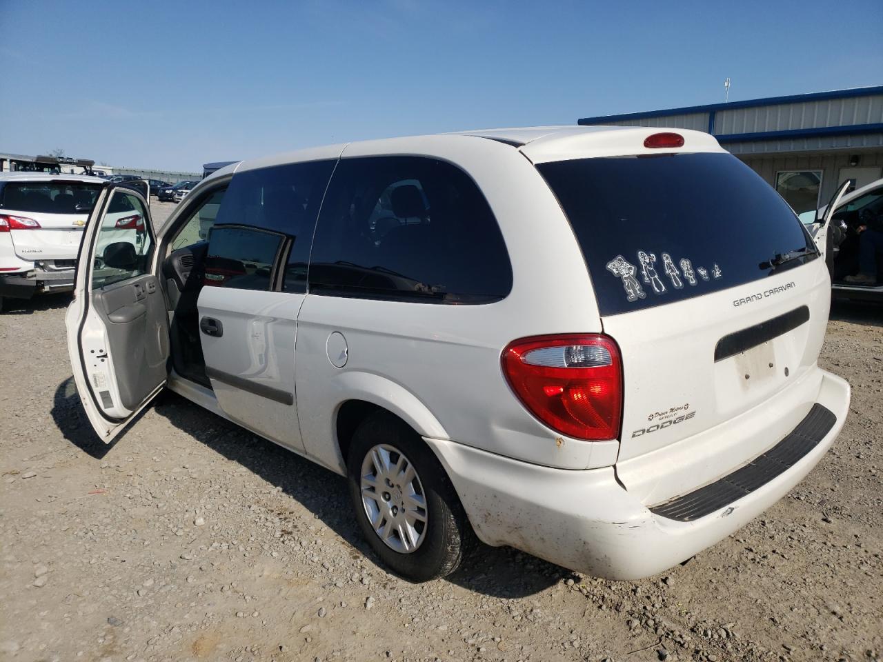 Photo 3 from auction – 2006 DODGE GRAND CARA with VIN 1D4GP24R46B717841