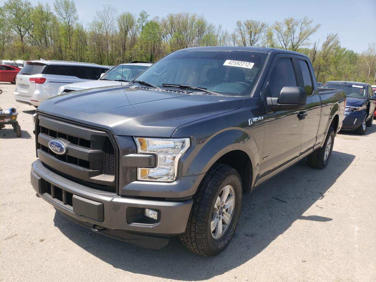 Photo 2 from auction – 2016 FORD F150 SUPER with VIN 1FTEX1EP2GFD62285