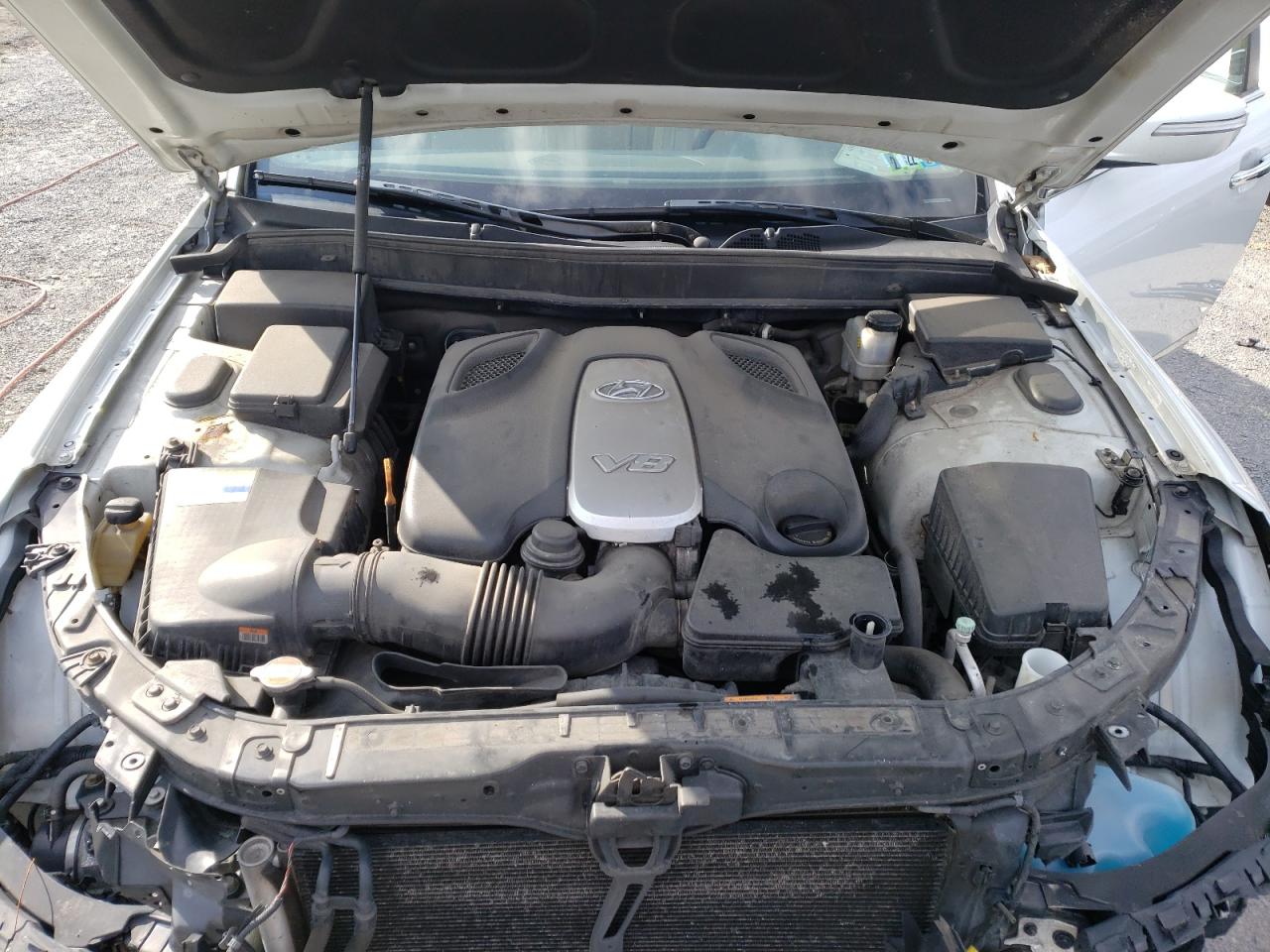 Photo 7 from auction – 2011 HYUNDAI GENESIS 4. with VIN KMHGC4DF9BU140843