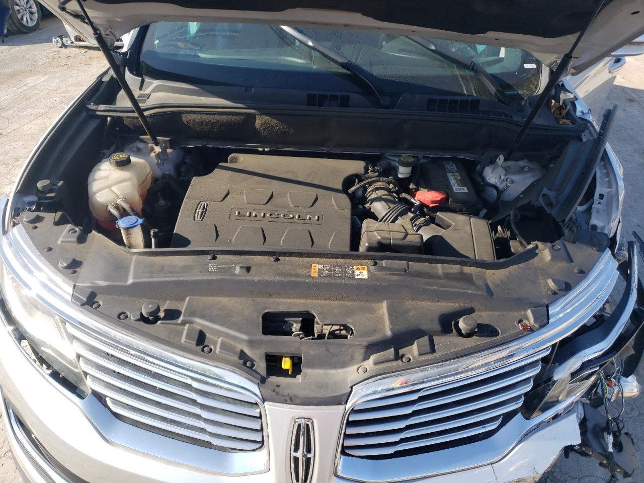 Photo 7 from auction – 2016 LINCOLN MKX SELECT with VIN 2LMPJ6KR9GBL54389