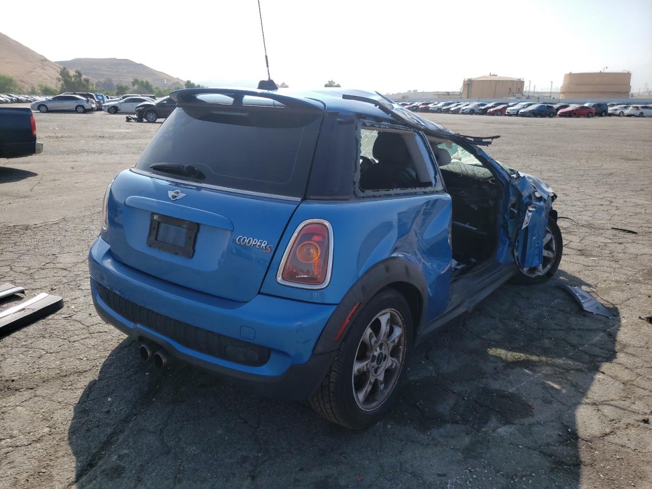 Photo 4 from auction – 2008 MINI COOPER S with VIN WMWMF73588TT92880