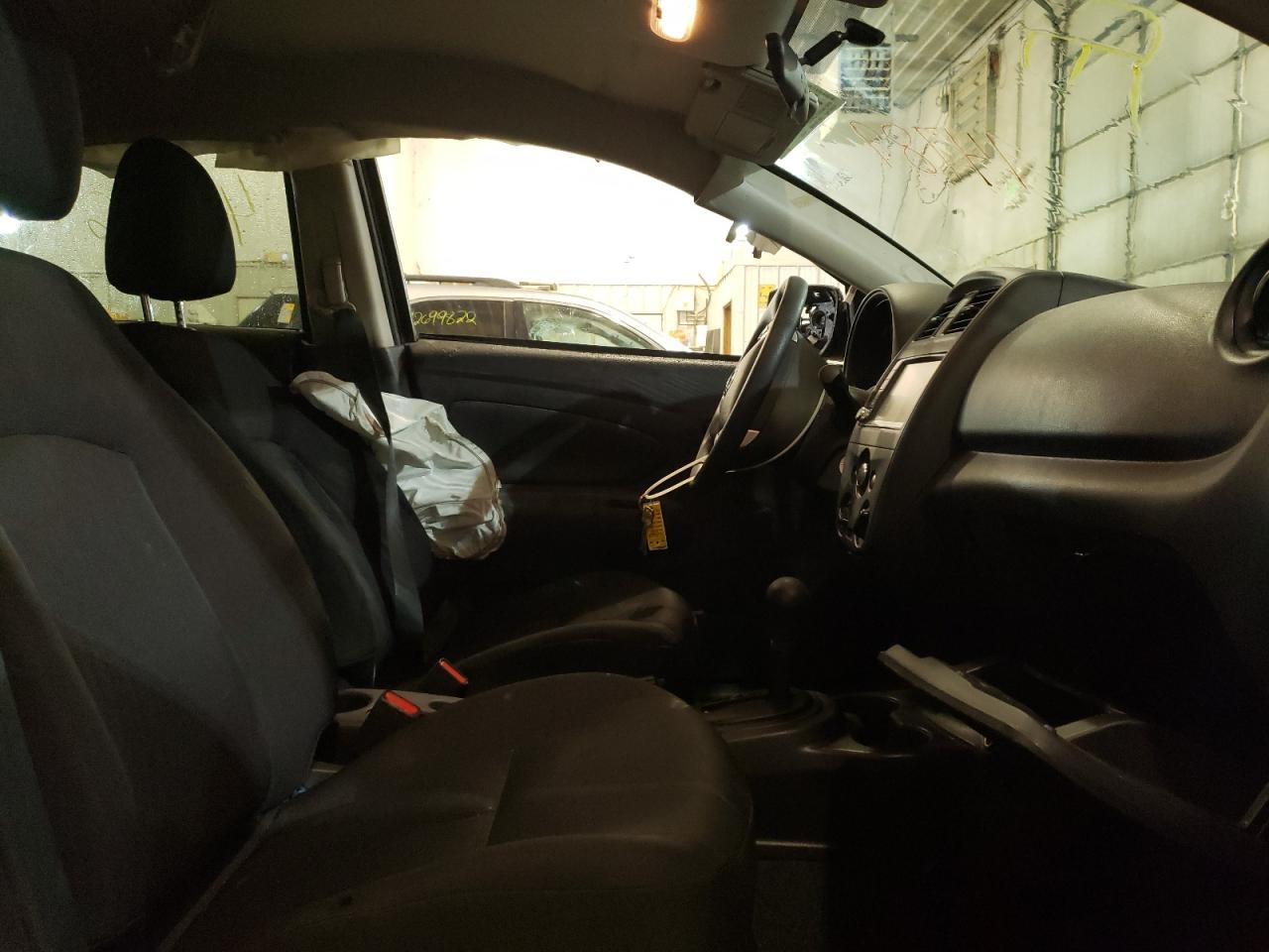 Photo 5 from auction – 2019 NISSAN VERSA S with VIN 3N1CN7AP0KL816279