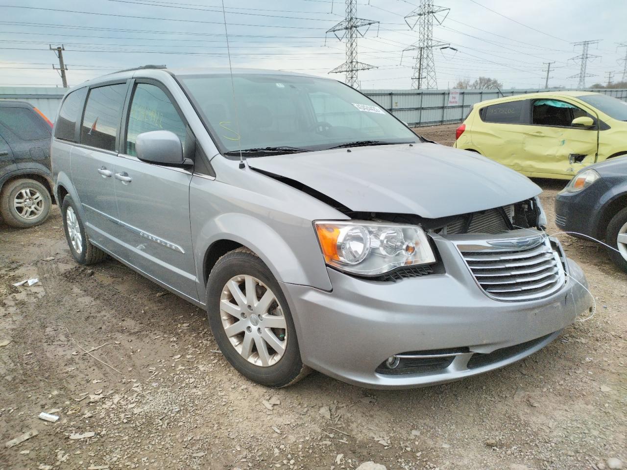 CHRYSLER TOWN & COU 2013 with VIN 2C4RC1BG8DR548077 - Photo from auction