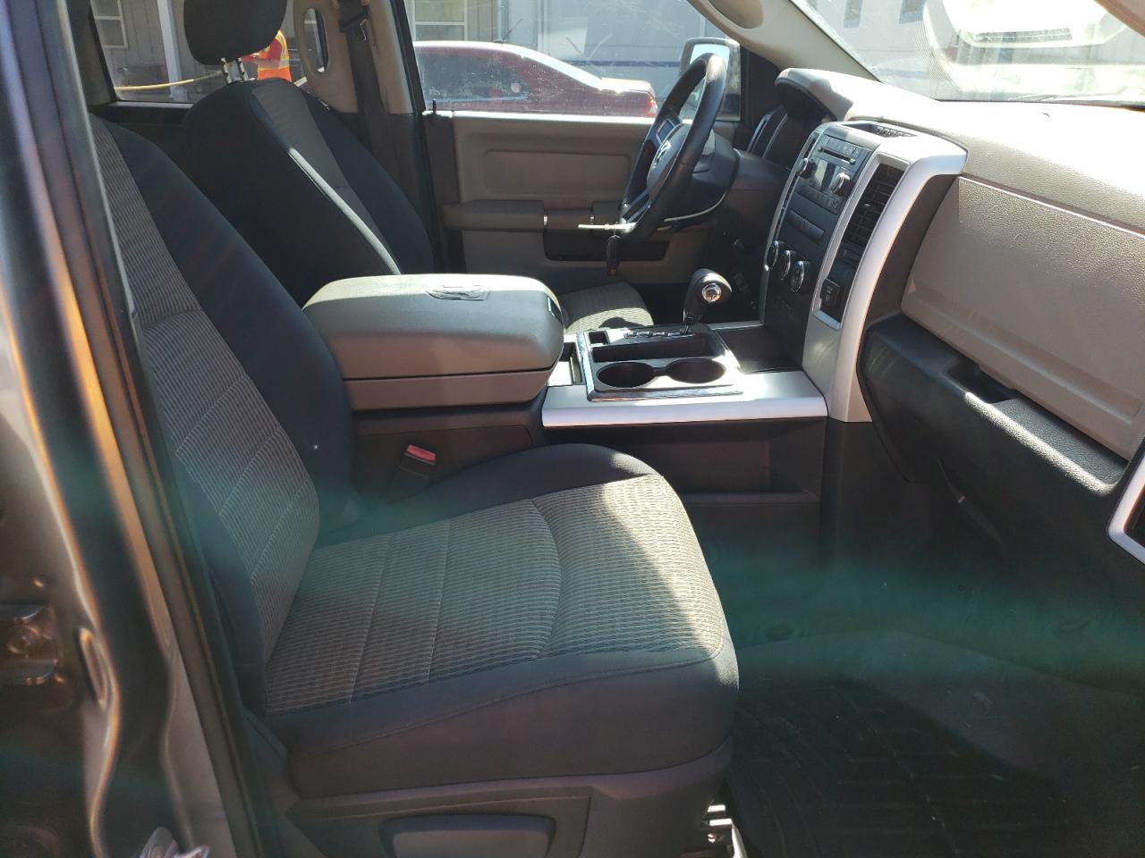 Photo 5 from auction – 2010 DODGE RAM 1500 with VIN 1D7RB1GT2AS115475