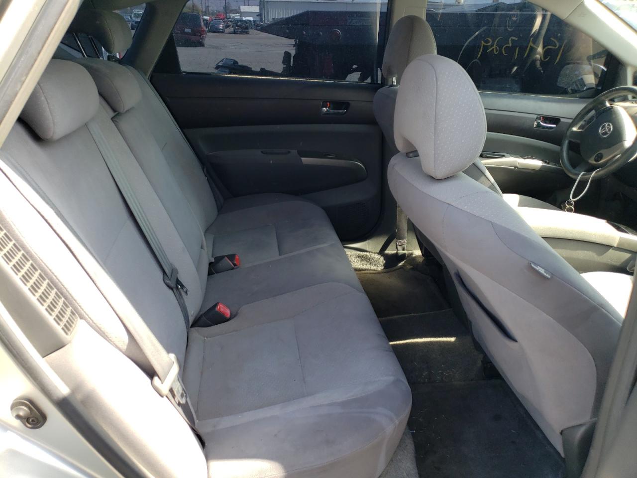 Photo 6 from auction – 2005 TOYOTA PRIUS with VIN JTDKB20U357007198
